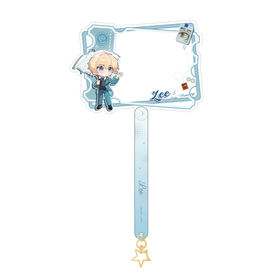 Punishing: Gray Raven Lee Photo Card Stand